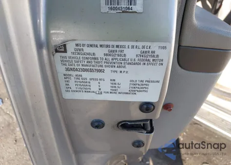 2006 Chevrolet Hhr Lt z USA, uszkodzony, nr VIN 3GNDA23D86S579062